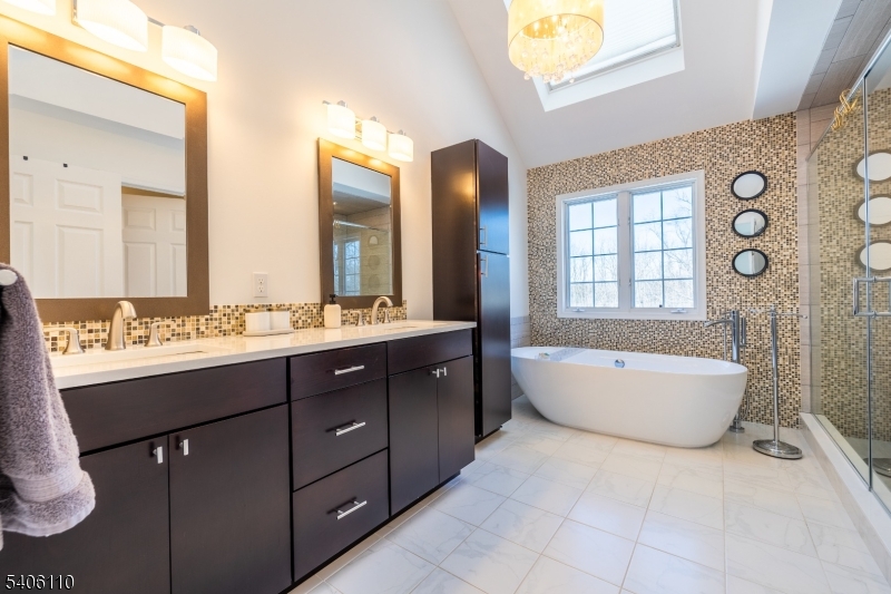 110 Distillery Road Whitehouse Station, NJ 08889 - Photo 23 of 38