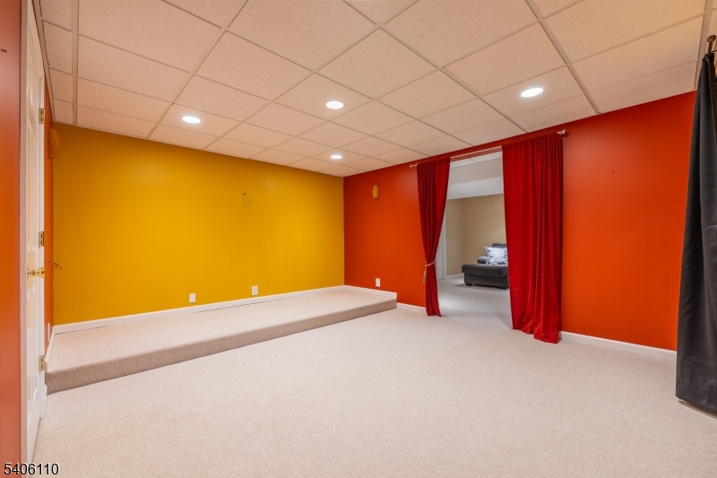 110 Distillery Road Whitehouse Station, NJ 08889 - Photo 30 of 38