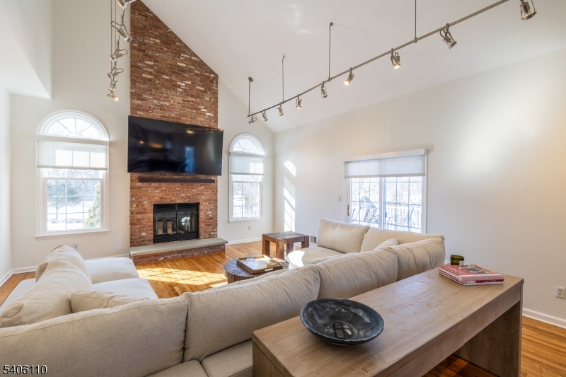 110 Distillery Road Whitehouse Station, NJ 08889 - Photo 3 of 38