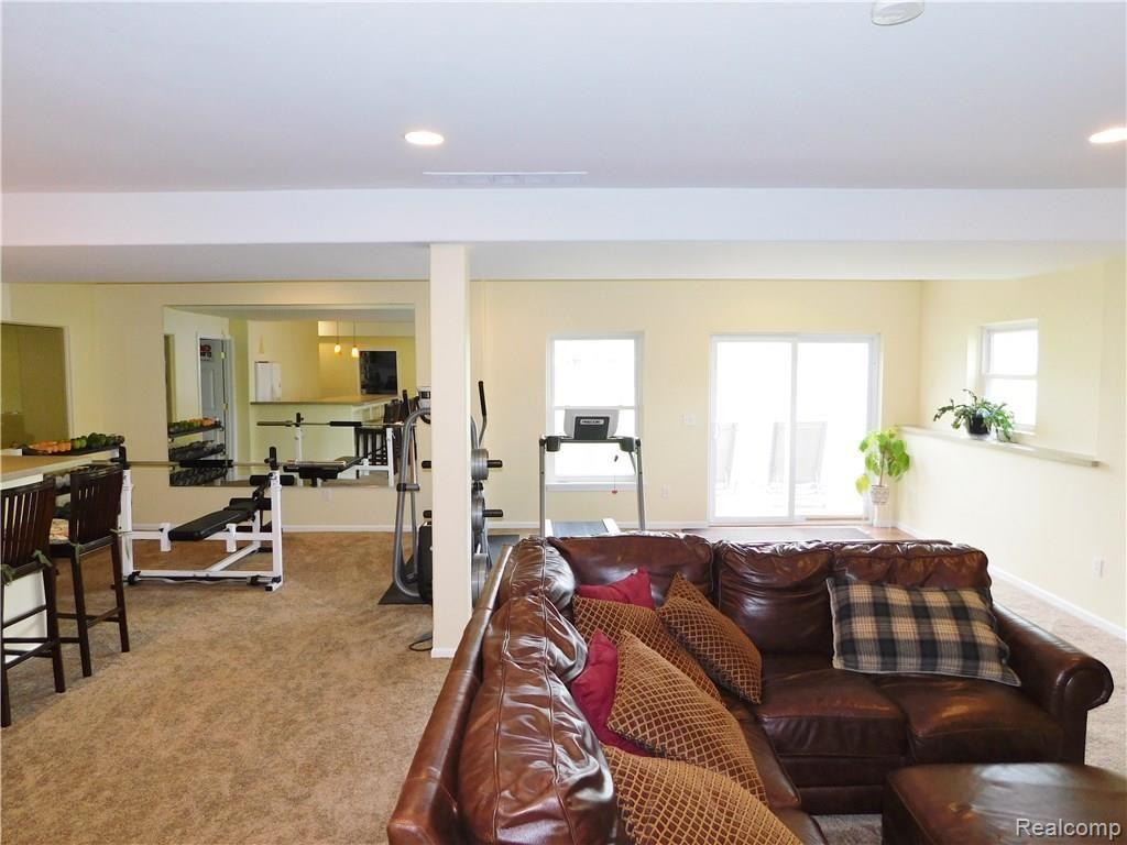 686 Elliott Road Fowlerville, MI 48836 - Photo 8 of 15