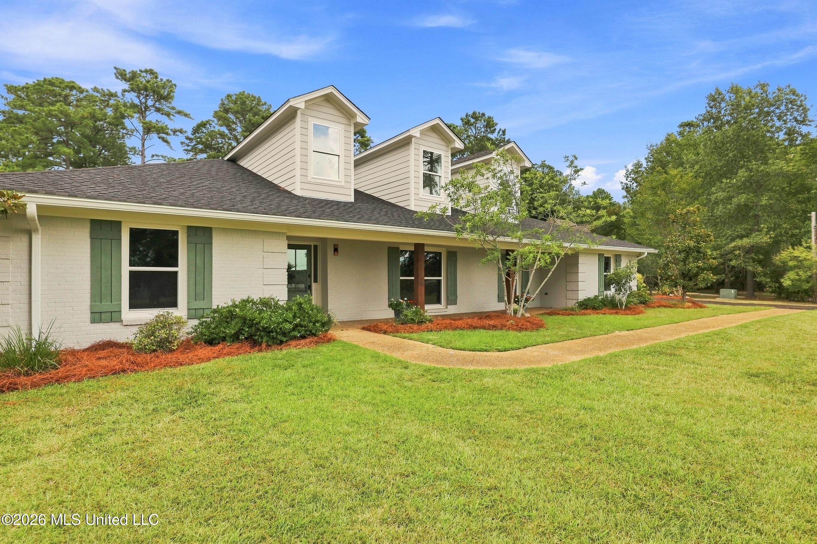6430 Manship Road Brandon, MS 39047 - Photo 2 of 77 Manship_001-2 (1)