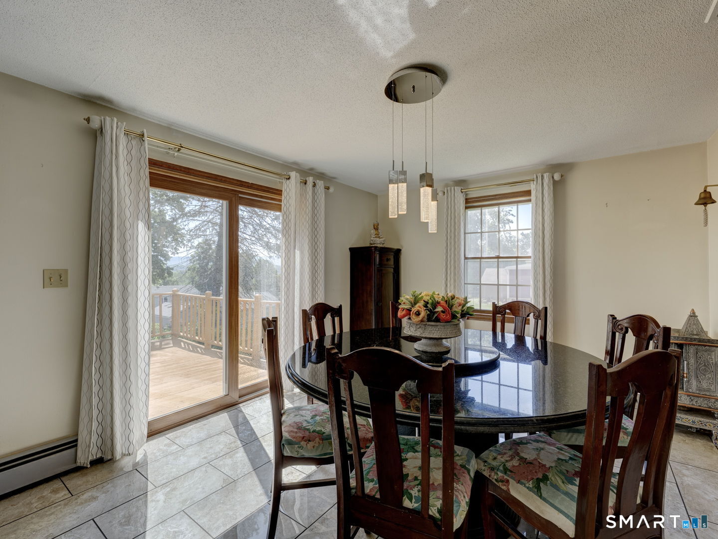 43 Raynor Street Southington, CT 06489 - Photo 7 of 38