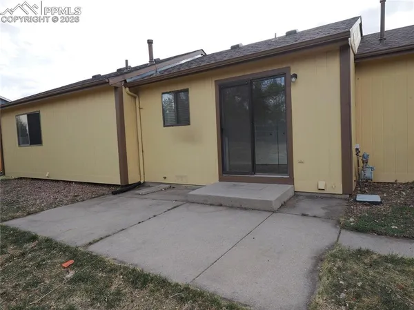 $369,900 | 7557 Stampede Drive, Colorado Springs, CO 80920