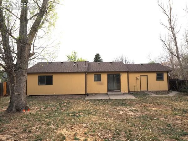$369,900 | 7557 Stampede Drive, Colorado Springs, CO 80920