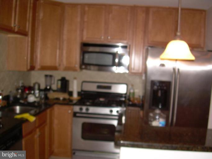 1830 Fountain Drive, Unit 403 Reston, VA 20190 - Photo 2 of 14 Kitchen