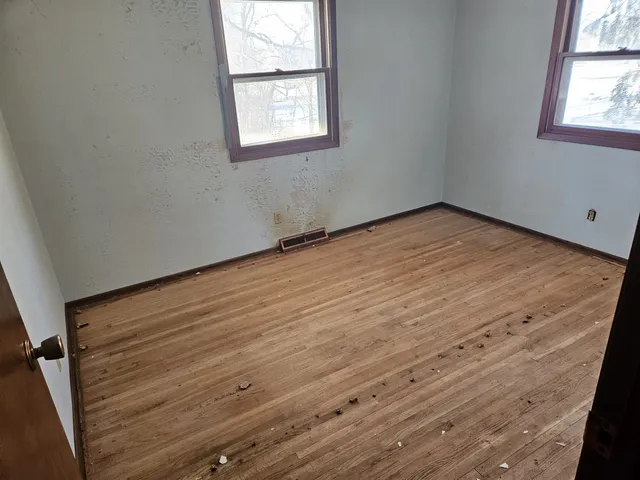 $149,900 | 10-n866 Hawthorne Street, Elgin, IL 60123