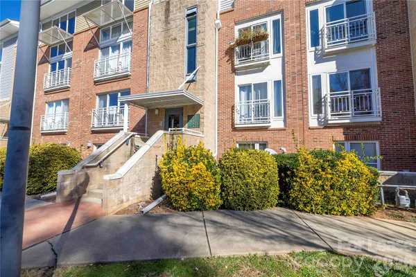 $1,800 | 3953 Picasso Court, Charlotte, NC 28205