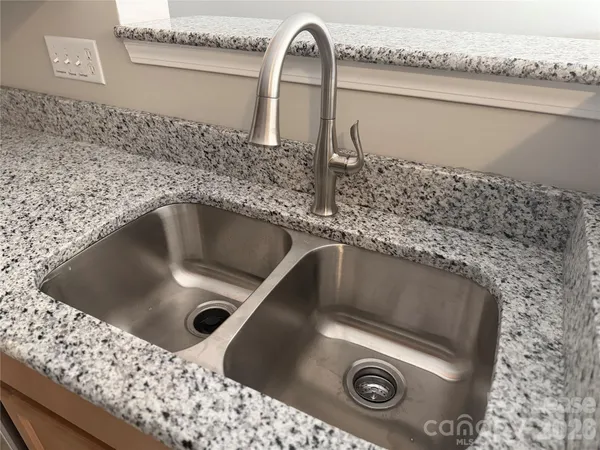 $1,800 | 3953 Picasso Court, Charlotte, NC 28205