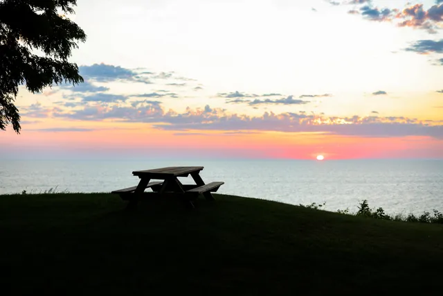 $1,895 | 3610 Lakeshore Drive, Unit C12, St. Joseph, MI 49085