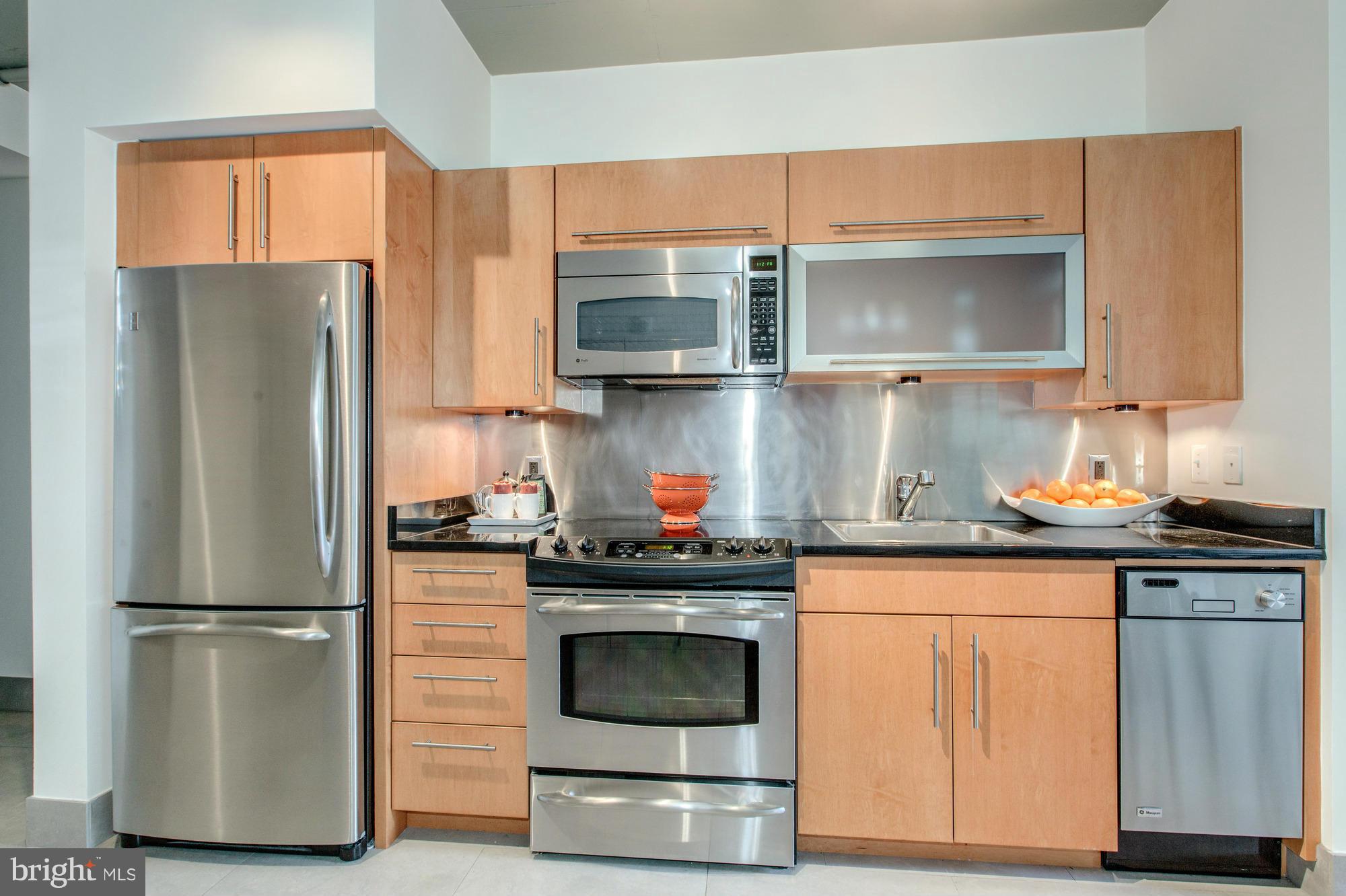 1133 14th Street Northwest, Unit 802 Washington, DC 20005 - Photo 3 of 16 Gourmet Kitchen