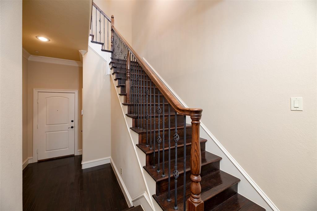 7914 Bishop Road Plano, TX 75024 - Photo 7 of 33 a view of entryway with a front door