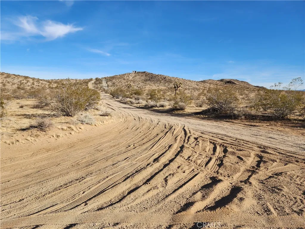 0 Patrick Joshua Tree, CA 92252 - Photo 14 of 15 a view of mountain with wooden floor