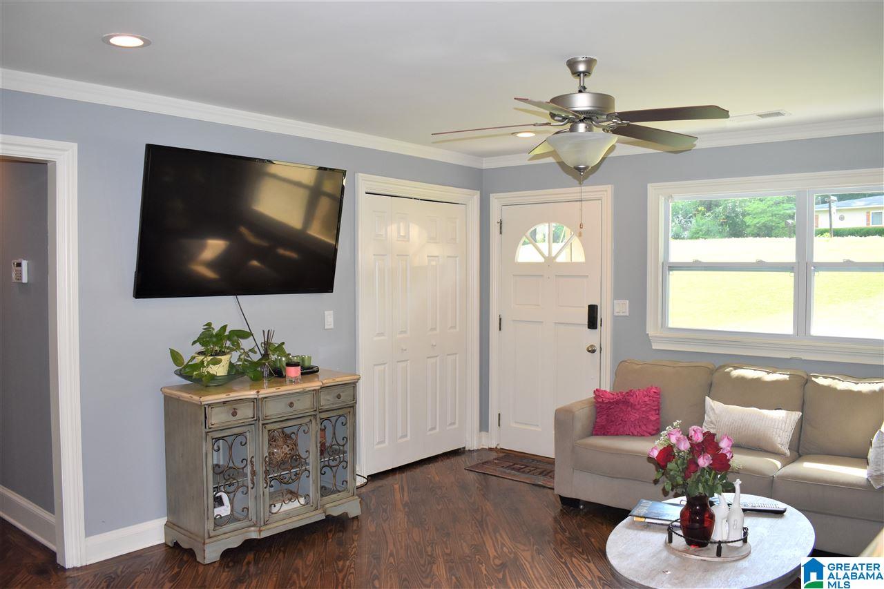 2237 Chapel Hill Road Birmingham, AL 35216 - Photo 5 of 34