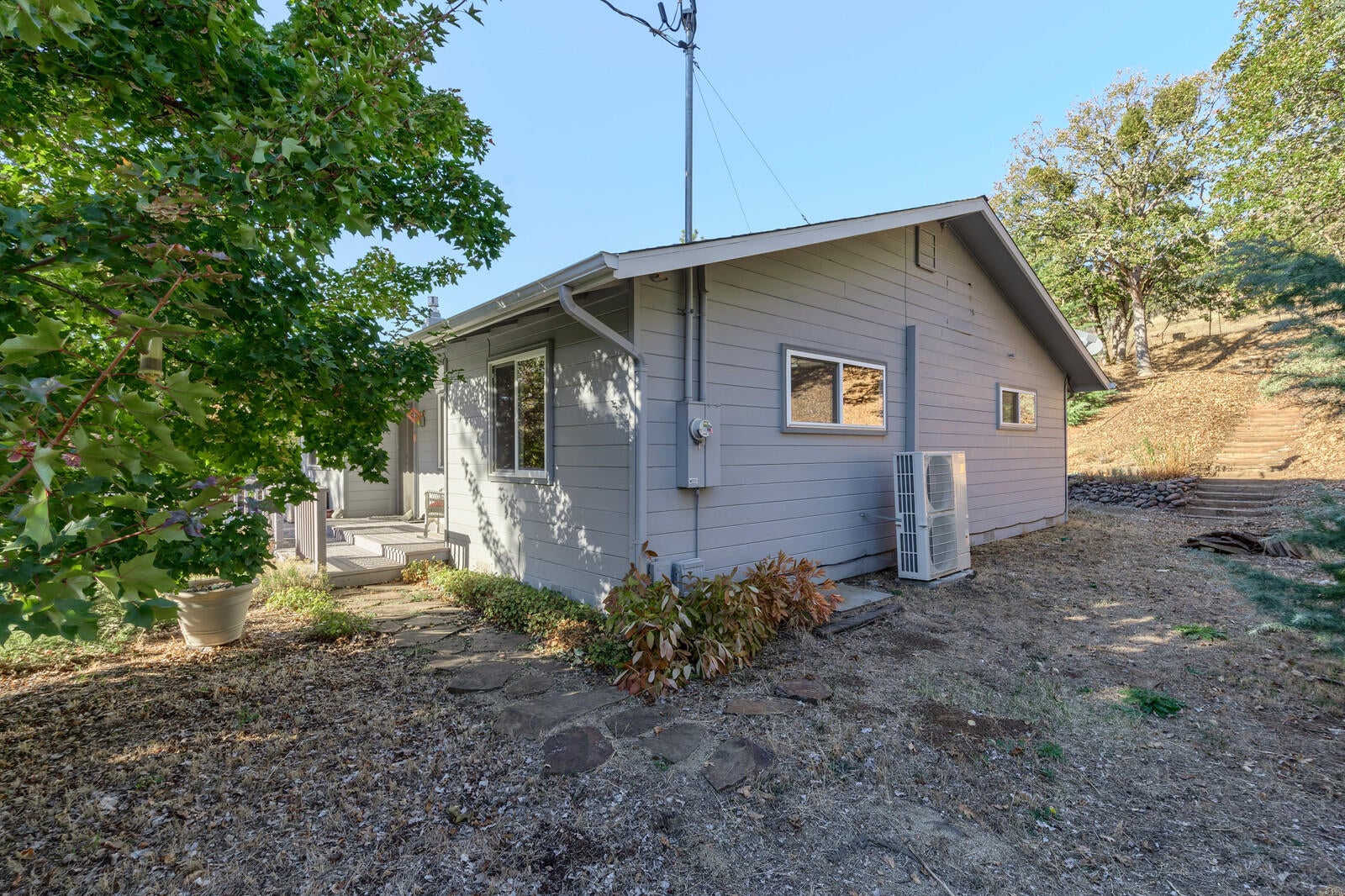 6388 Old Stage Road Central Point, OR 97502 - Photo 52 of 63 54
