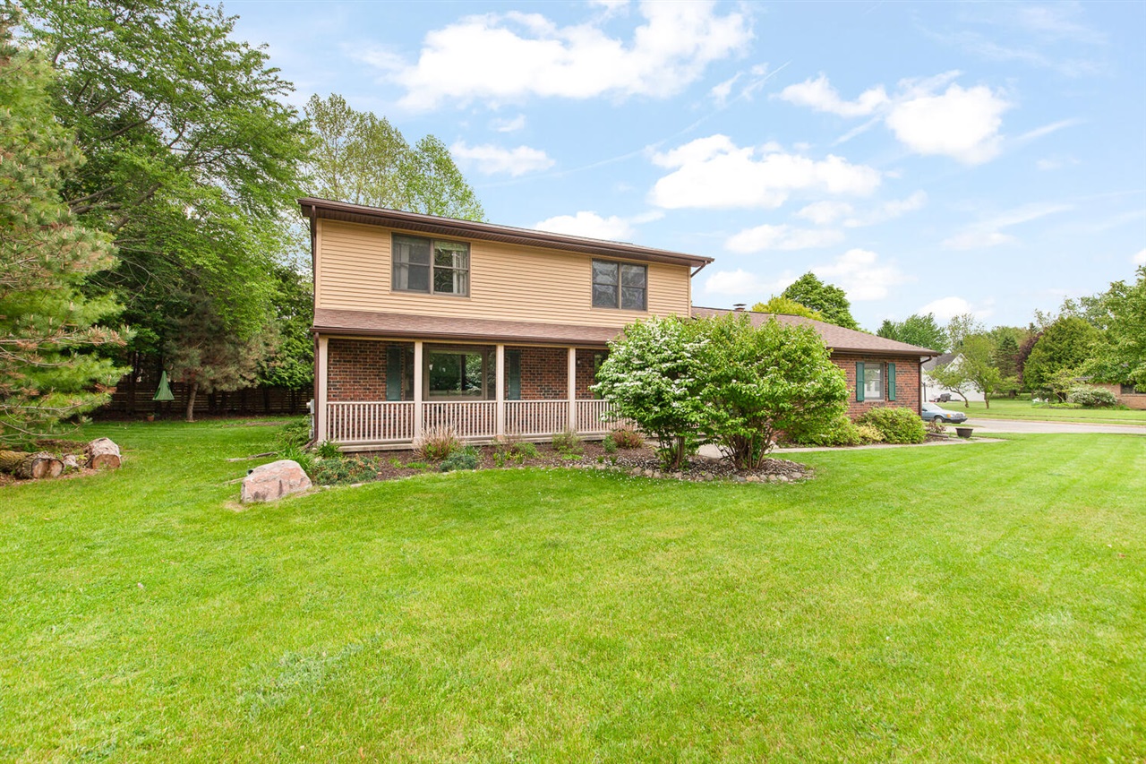 1302 North Freer Road Chelsea, MI 48118 - Photo 4 of 68