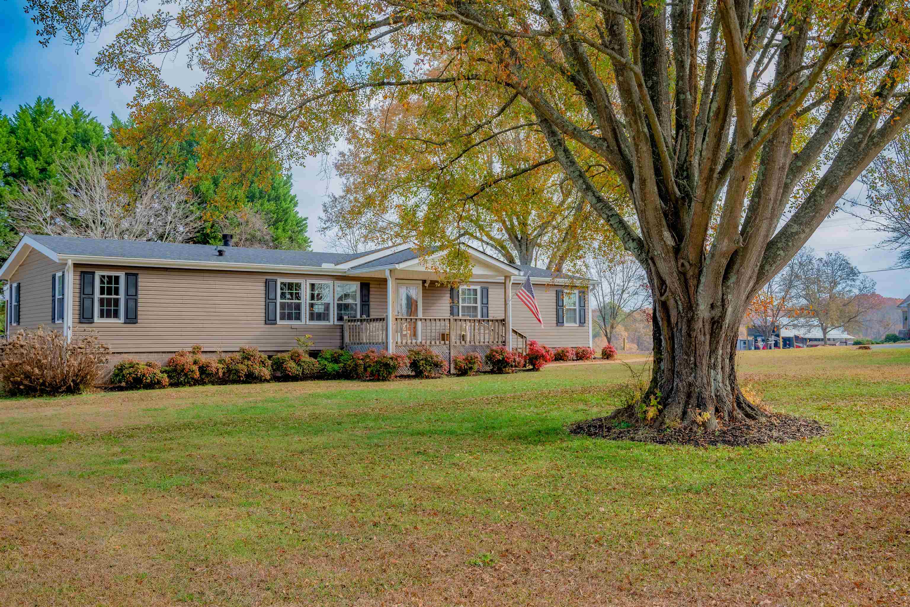 199 Rocky Creek Road Inman, SC 29349 - Photo 1 of 25 Gallery Image 1