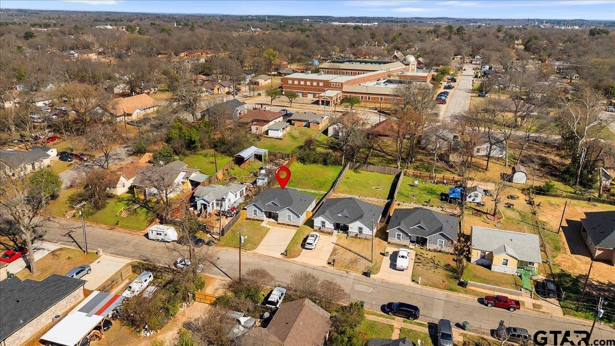 1607 North Ross Avenue Tyler, TX 75702 - Photo 35 of 39 an aerial view of multiple house