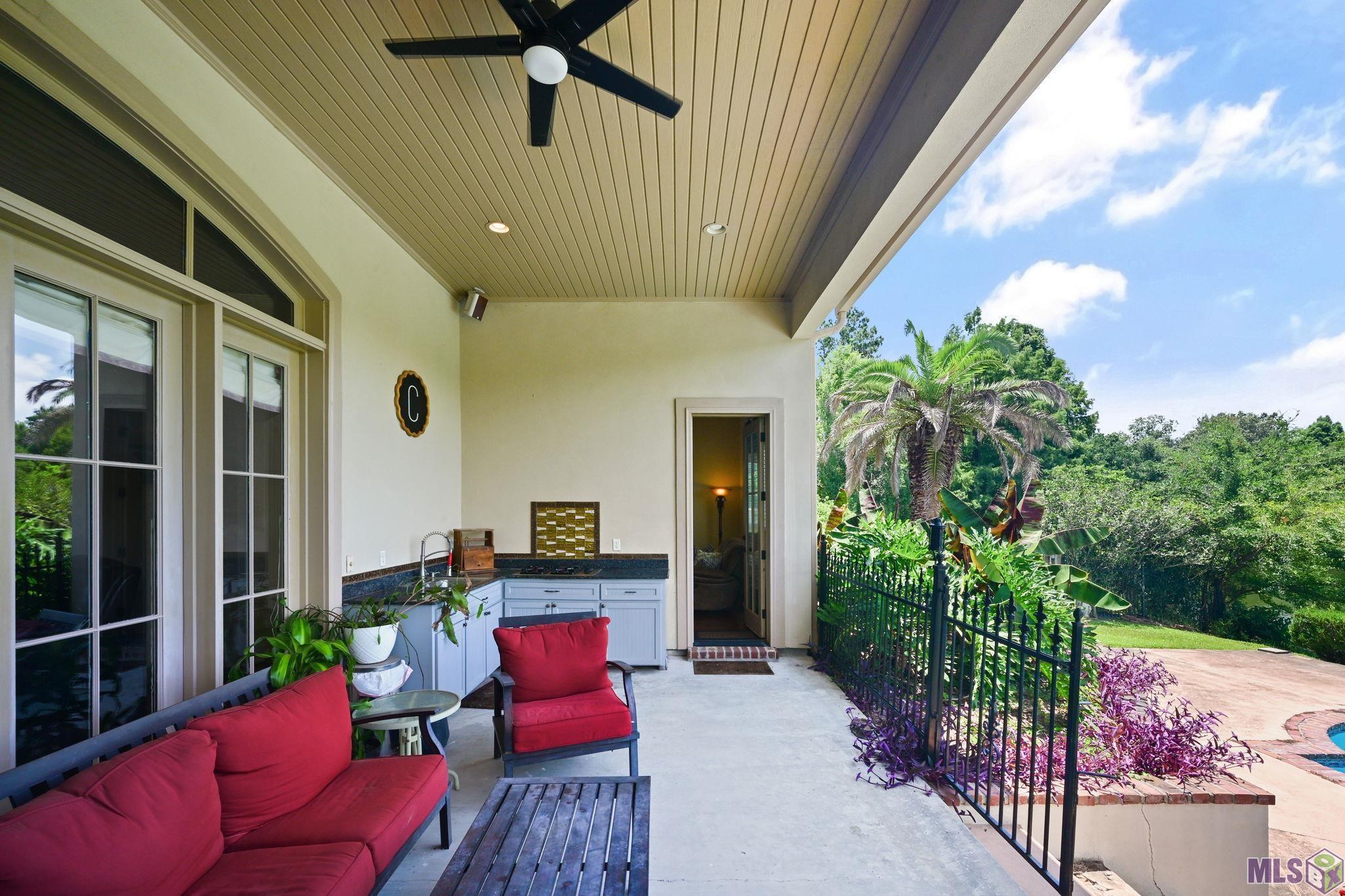 16924 Sunset Point Court Baton Rouge, LA 70816 - Photo 26 of 37