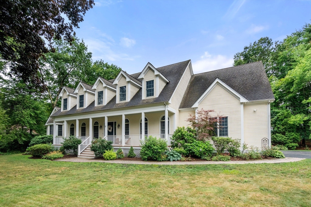 42 Tamarack Road Westwood, MA 02090 - Photo 3 of 40 Gallery Image 3