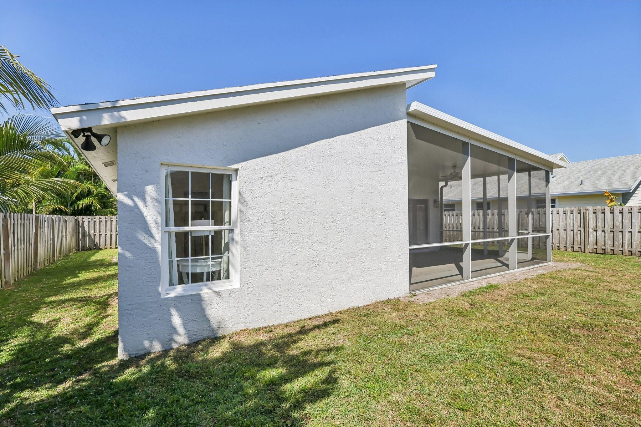 6254 Lucerne Street Jupiter, FL 33458 - Photo 25 of 30 Photo 25