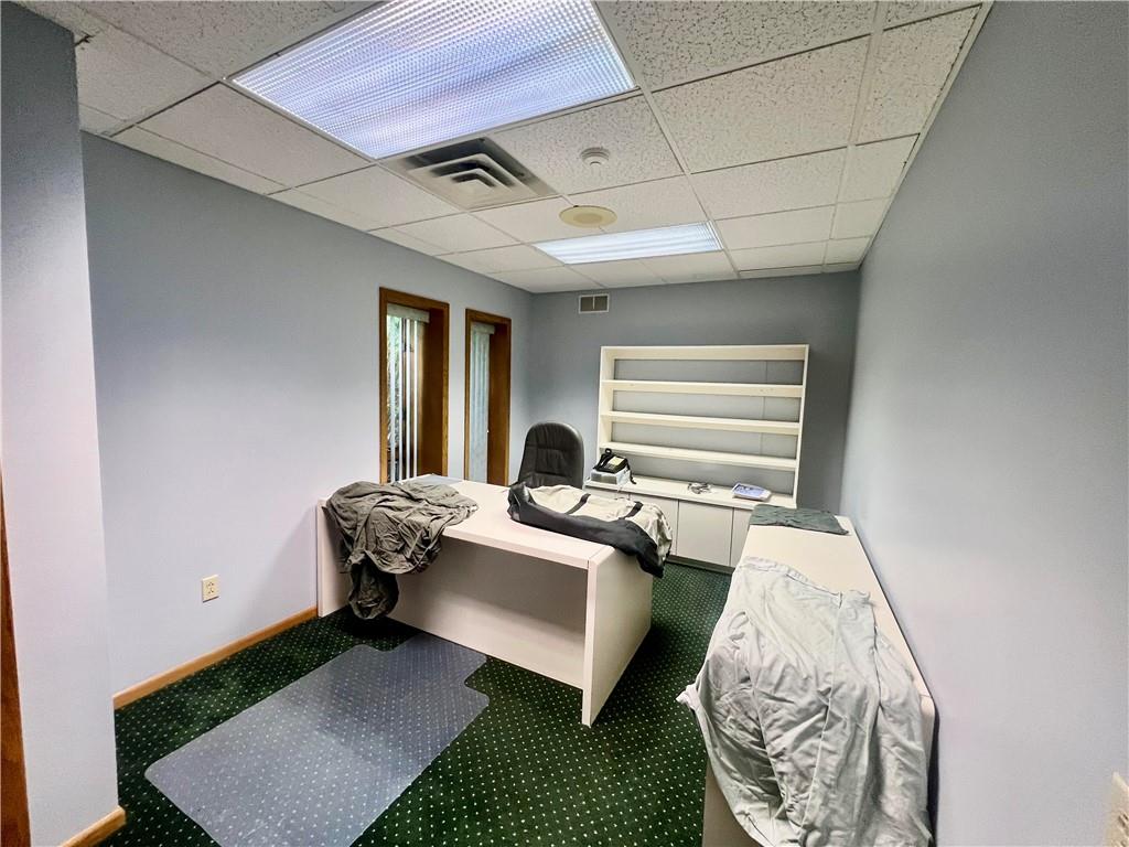 3121 Wilmington Road, Unit 3 New Castle, PA 16105 - Photo 16 of 21 a living room with furniture