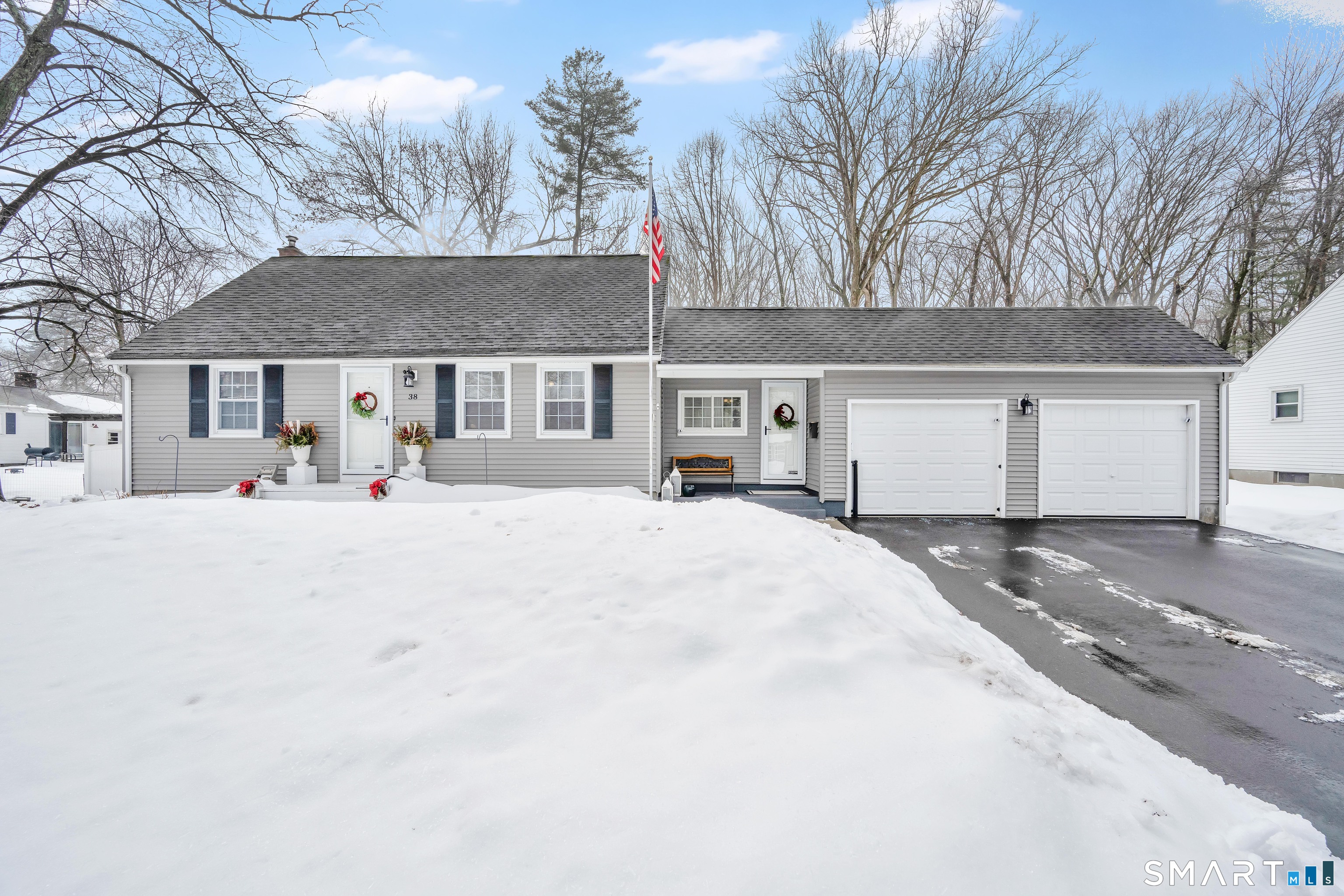 38 Vernon Road Enfield, CT 06082 - Photo 5 of 45