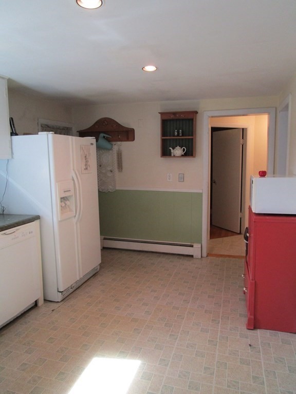209 Spring Street Hanover, MA 02339 - Photo 9 of 25 Gallery Image 9