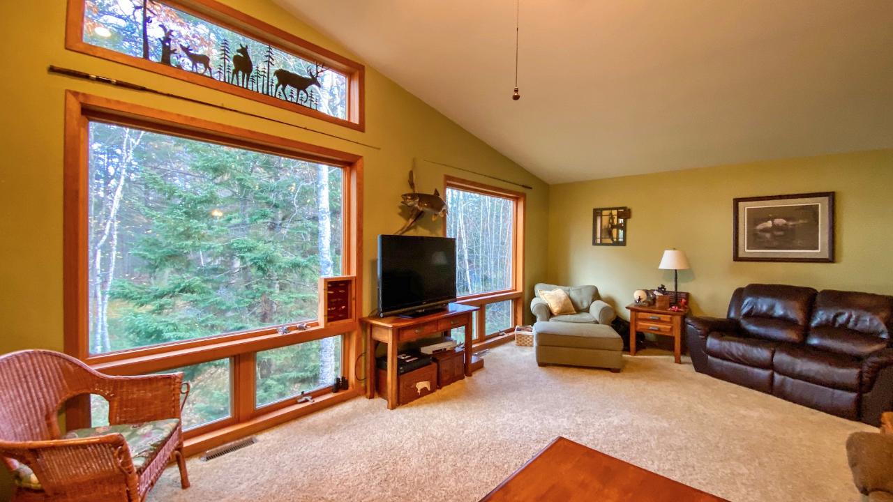 6076 Shore Dr Drive Rhinelander, WI 54501 - Photo 12 of 44 Gallery Image 12