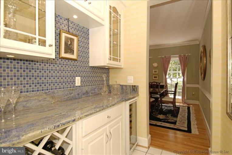 11251 Center Harbor Road Reston, VA 20194 - Photo 6 of 30 Butler's Pantry