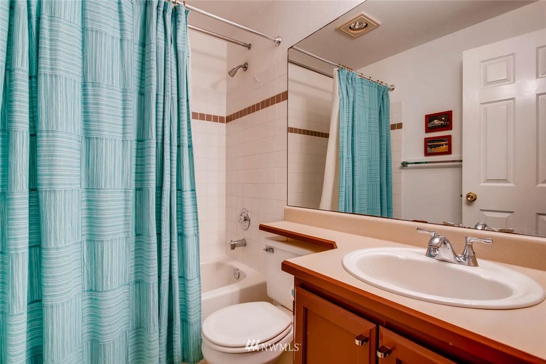8653 Avondale Road Northeast, Unit C205 Redmond, WA 98052 - Photo 22 of 25