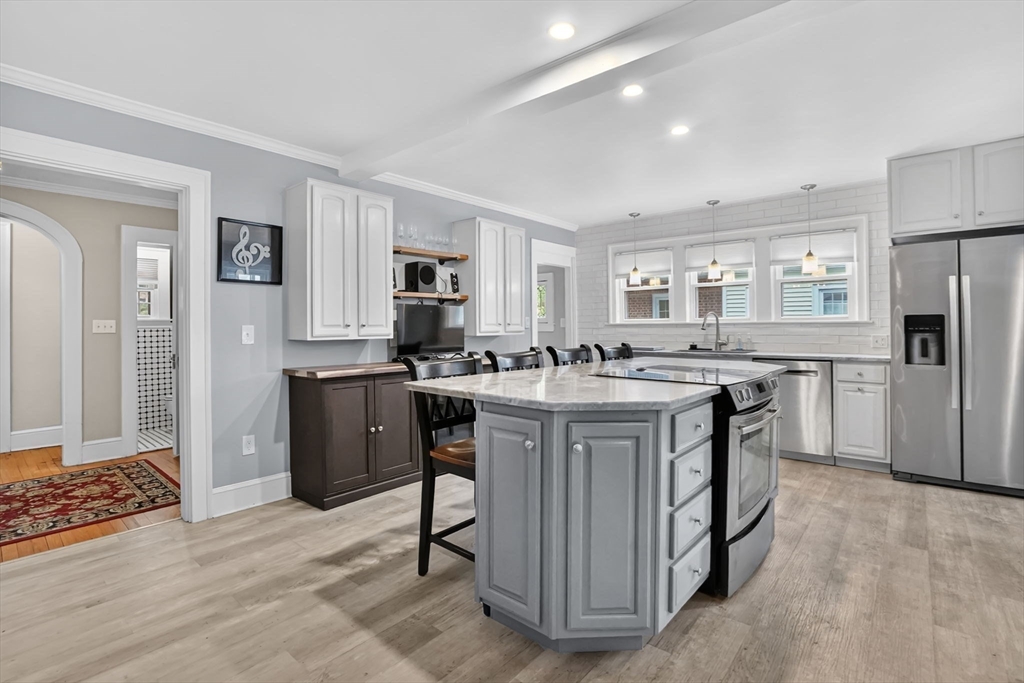158 Wenonah Road Longmeadow, MA 01106 - Photo 5 of 35