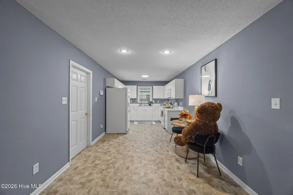 $235,000 | 207 Attmore Drive, New Bern, NC 28560