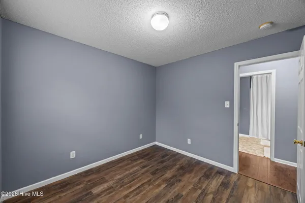 $235,000 | 207 Attmore Drive, New Bern, NC 28560