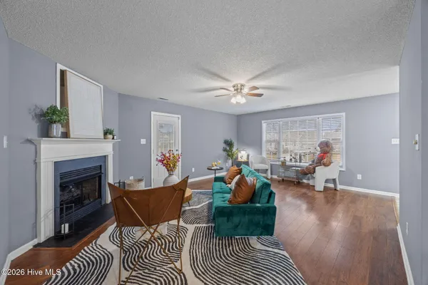 $235,000 | 207 Attmore Drive, New Bern, NC 28560