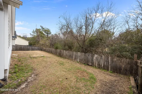 $235,000 | 207 Attmore Drive, New Bern, NC 28560