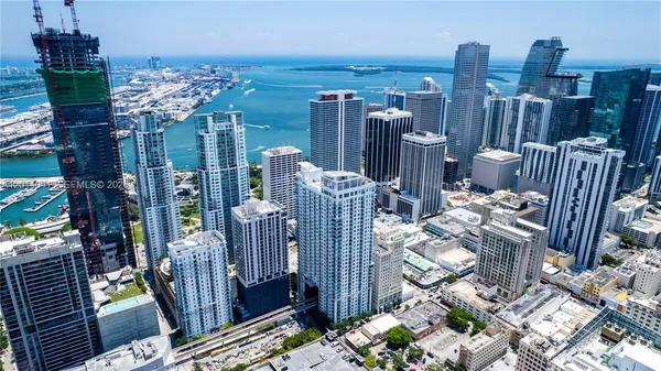 $2,250 | 133 Northeast 2nd Avenue, Unit 609, Miami, FL 33132