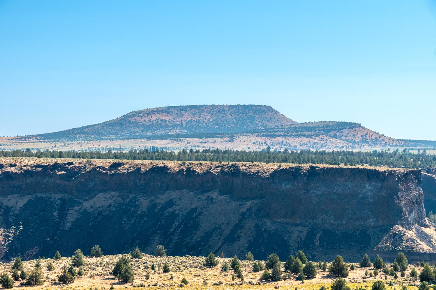 5532 Southwest Rim Road Terrebonne, OR 97760 - Photo 19 of 67 Views to Juniper Butte