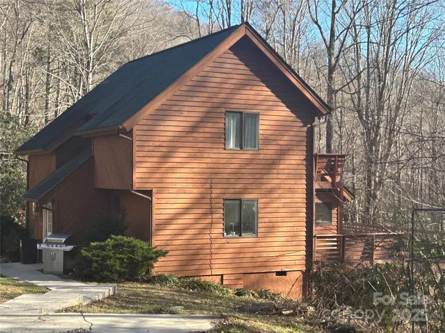 $379,000 | 25 Little Creek Lane, Maggie Valley, NC 28751