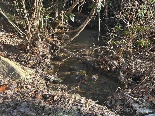 $379,000 | 25 Little Creek Lane, Maggie Valley, NC 28751