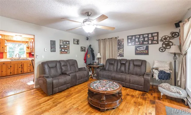 $200,000 | 11240 State Highway East, Rolla, MO 65401