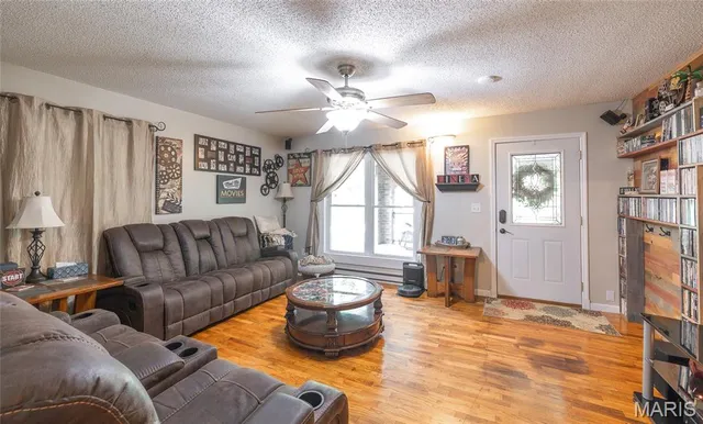 $200,000 | 11240 State Highway East, Rolla, MO 65401