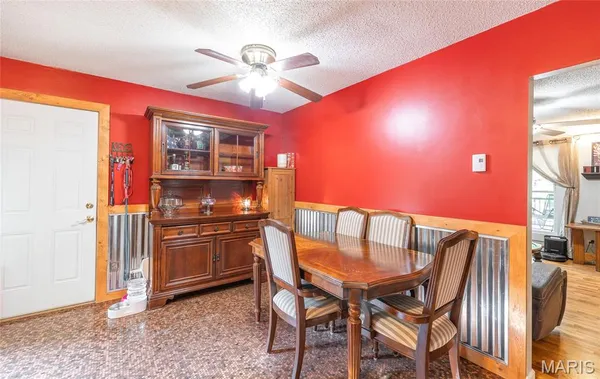 $200,000 | 11240 State Highway East, Rolla, MO 65401