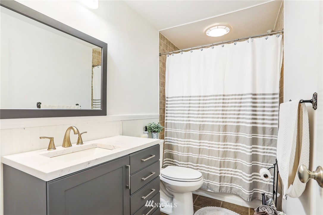 17518 Southeast 135th Street Renton, WA 98059 - Photo 16 of 27 Gallery Image 16