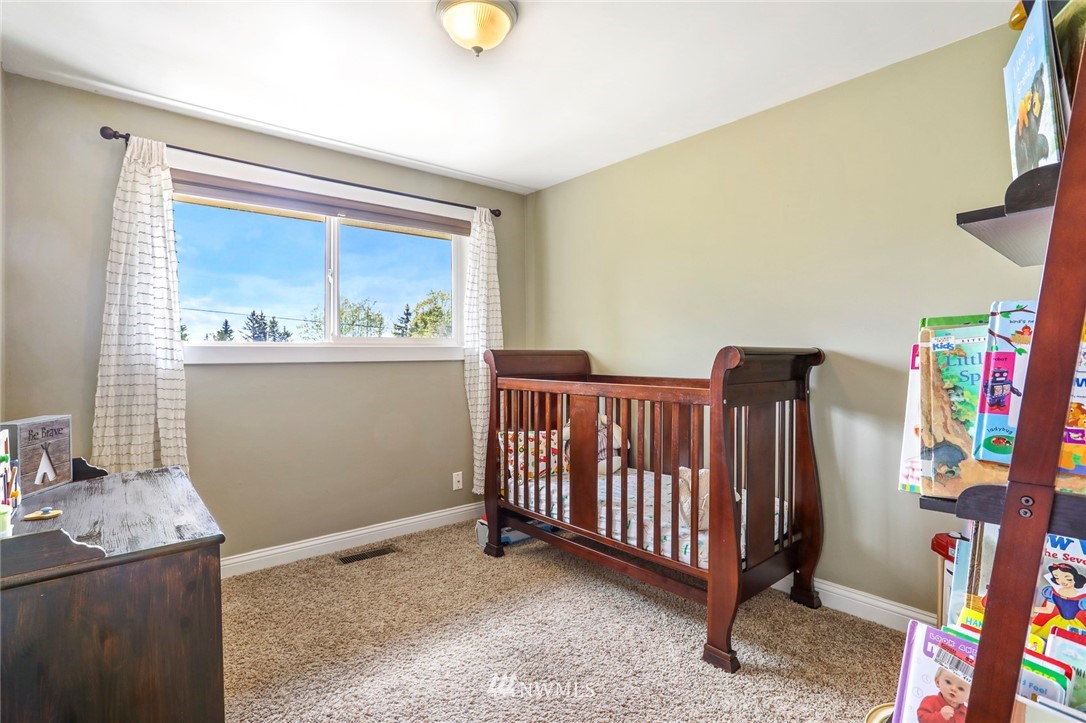 17518 Southeast 135th Street Renton, WA 98059 - Photo 17 of 27 Gallery Image 17