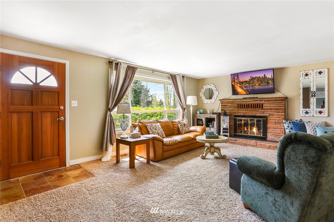 17518 Southeast 135th Street Renton, WA 98059 - Photo 4 of 27 Gallery Image 4
