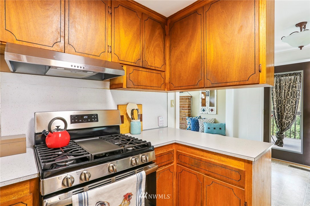17518 Southeast 135th Street Renton, WA 98059 - Photo 9 of 27 Gallery Image 9