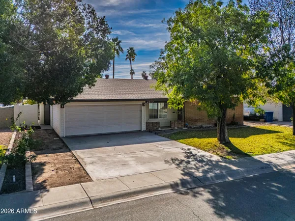 $475,000 | 2115 East Greenway Drive, Tempe, AZ 85282