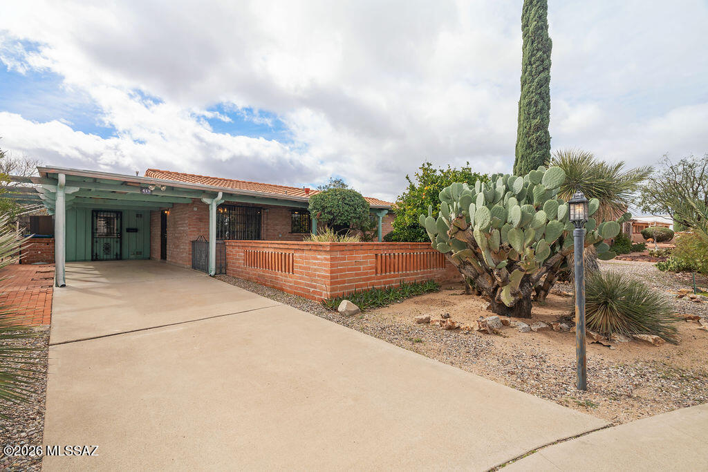 419 South Vista Del Rio Green Valley, AZ 85614 - Photo 1 of 19