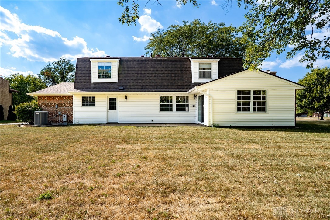 8030 Paragon Road Dayton, OH 45458 - Photo 7 of 60 Gallery Image 7