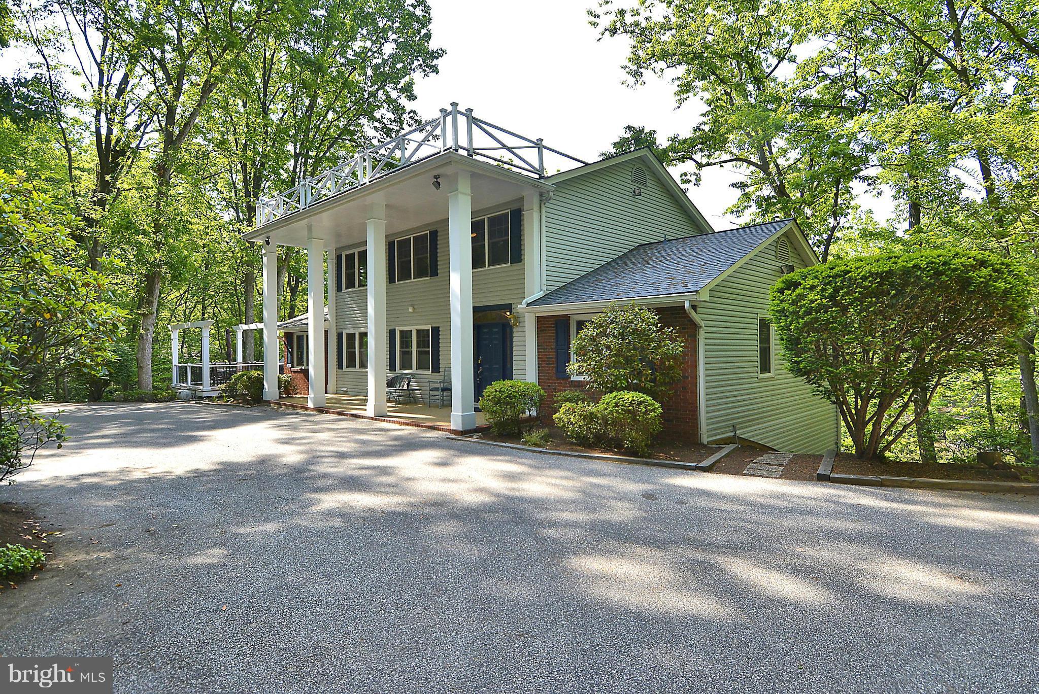 320 Halsey Road Annapolis, MD 21401 - Photo 3 of 29 Exterior (Front)